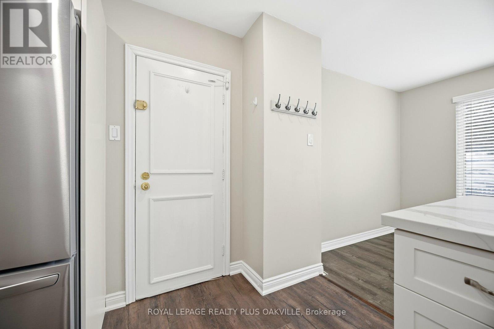 3 - 312 Reynolds Street, Oakville, Ontario  L6J 3L8 - Photo 12 - W12690626