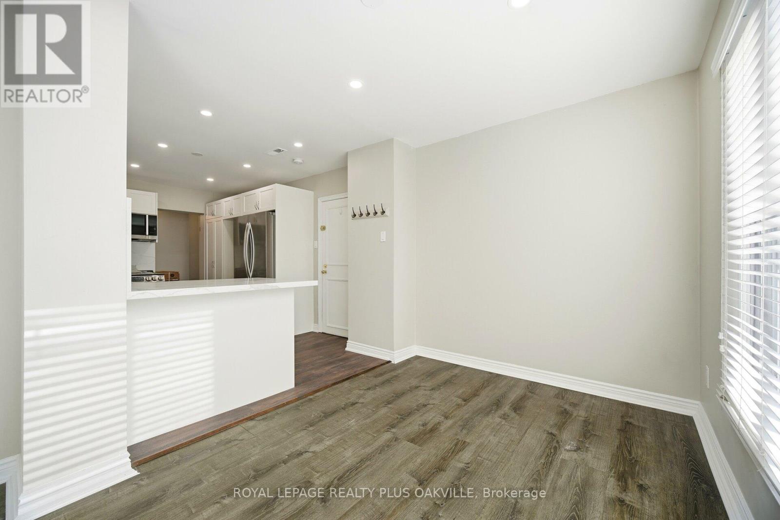 3 - 312 Reynolds Street, Oakville, Ontario  L6J 3L8 - Photo 18 - W12690626