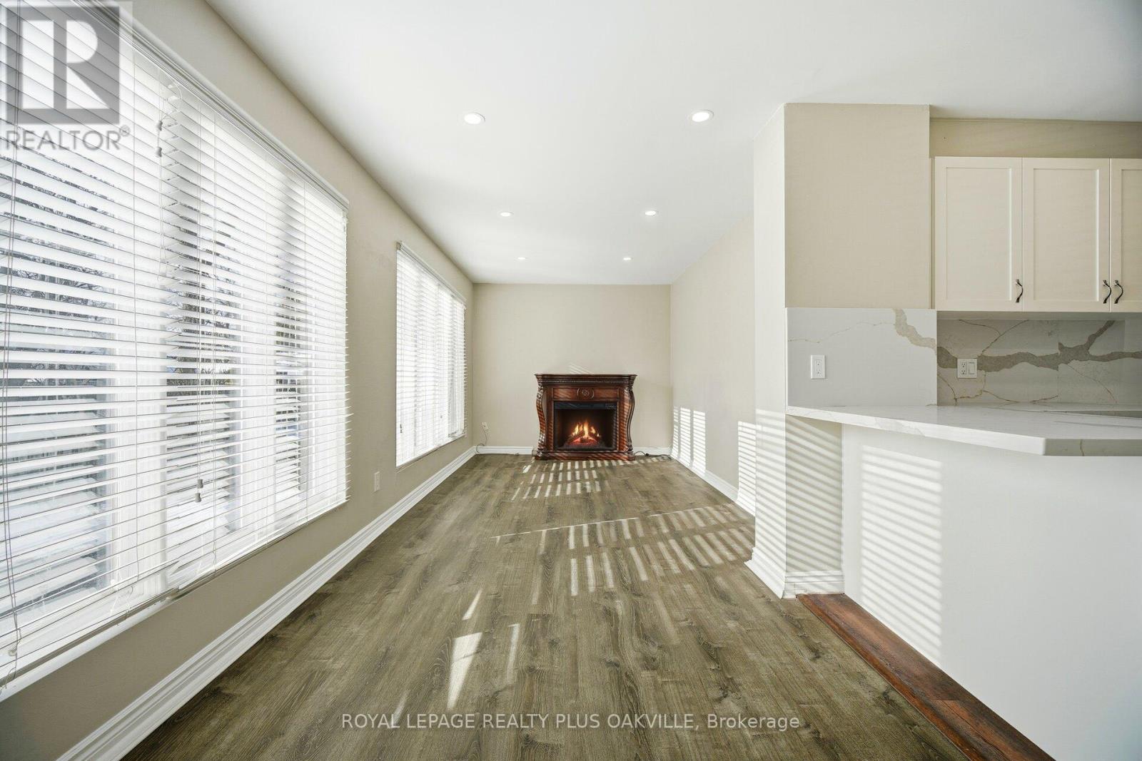 3 - 312 Reynolds Street, Oakville, Ontario  L6J 3L8 - Photo 20 - W12690626