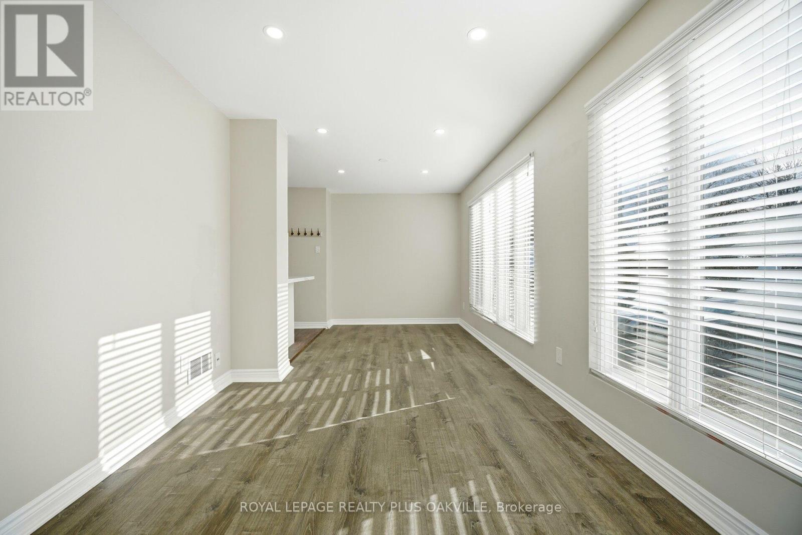 3 - 312 Reynolds Street, Oakville, Ontario  L6J 3L8 - Photo 21 - W12690626