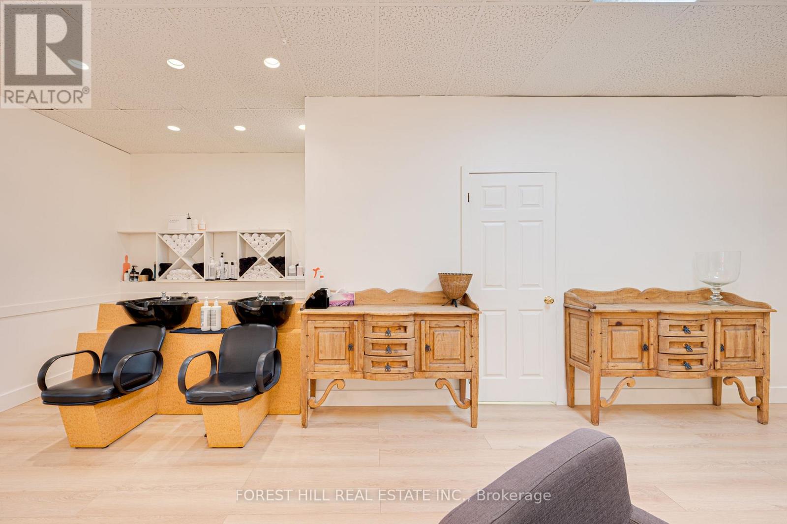 3 - 49 Mississauga Road N, Mississauga, Ontario  L5H 2H9 - Photo 25 - W12690656