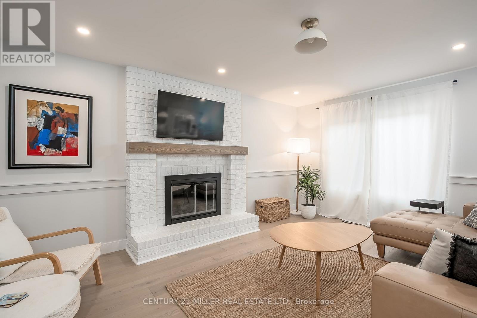 1267 Windrush Drive, Oakville, Ontario  L6M 1V2 - Photo 13 - W12690668