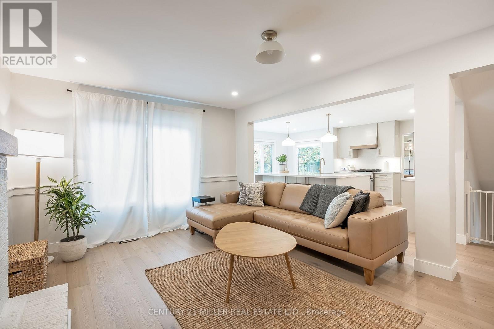 1267 Windrush Drive, Oakville, Ontario  L6M 1V2 - Photo 14 - W12690668