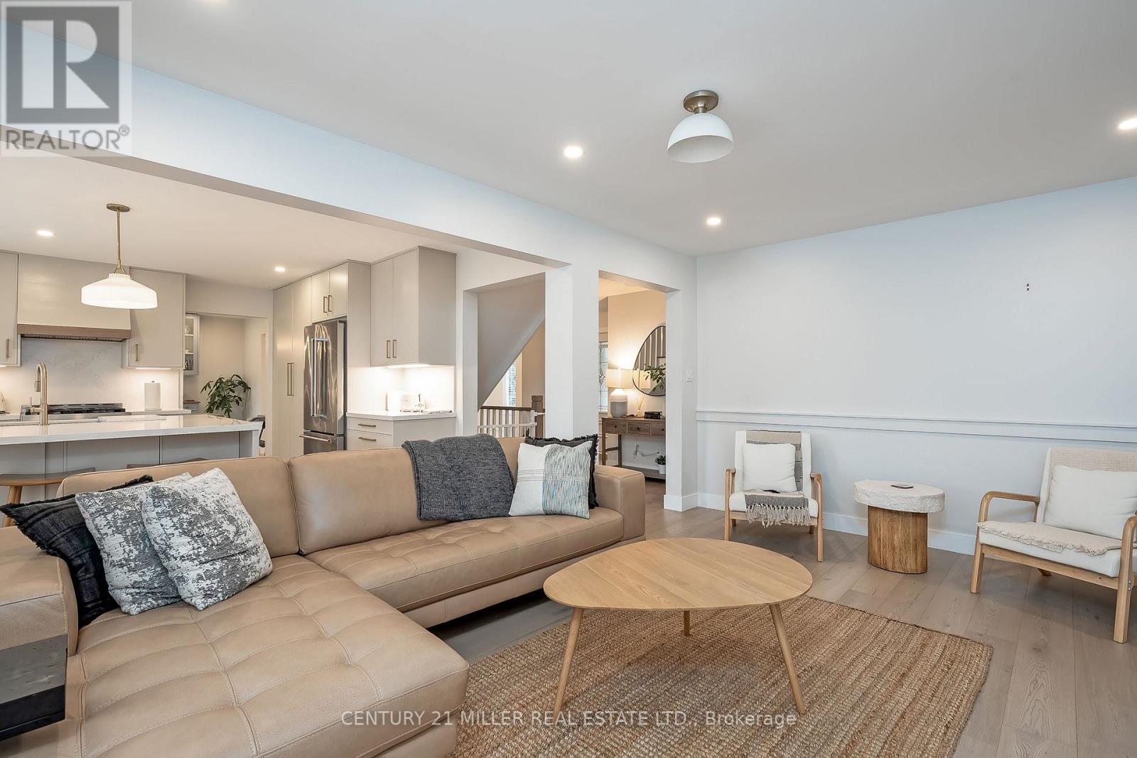 1267 Windrush Drive, Oakville, Ontario  L6M 1V2 - Photo 15 - W12690668