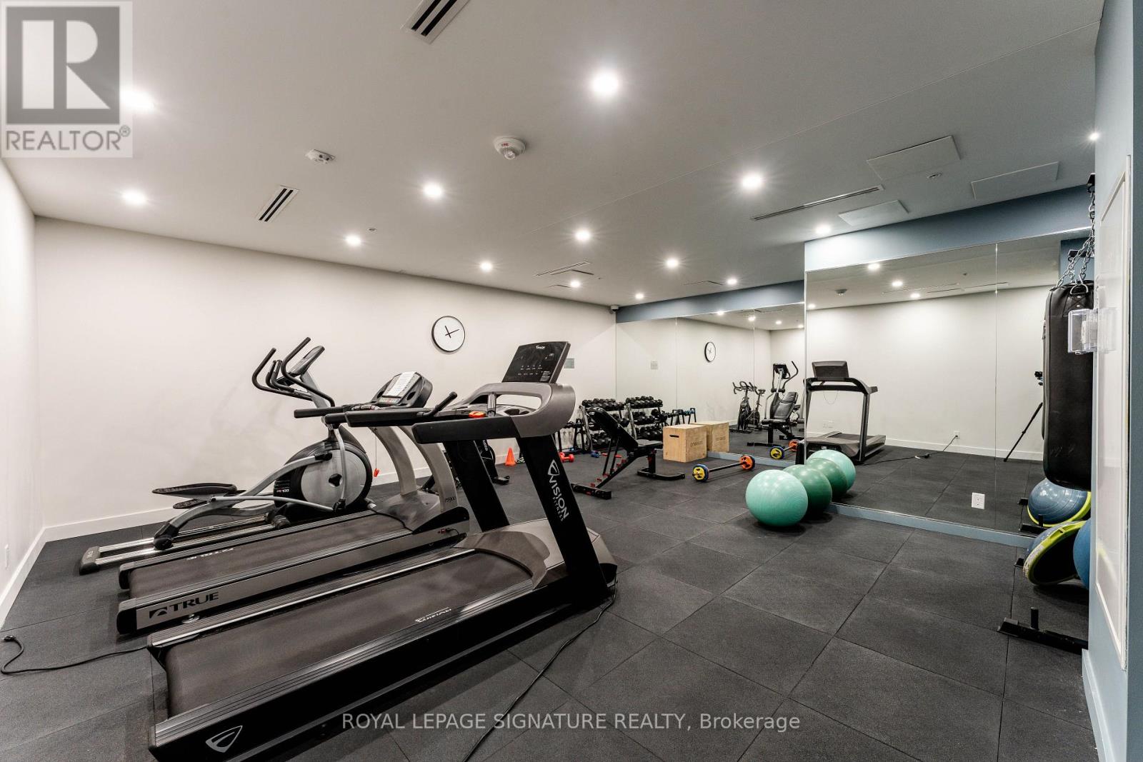 219 - 38 Howard Park Avenue, Toronto, Ontario  M6R 0A7 - Photo 28 - W12690696