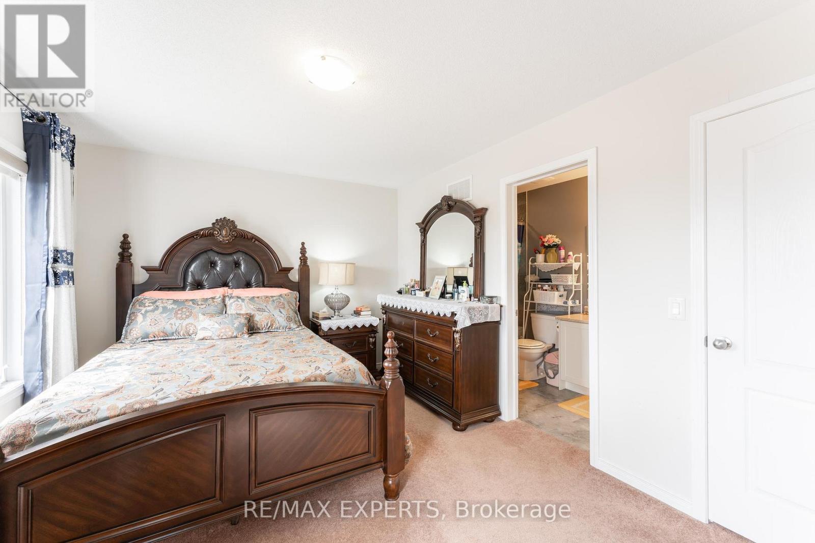 404 Dougall Avenue, Caledon, Ontario  L7C 4C9 - Photo 15 - W12690720