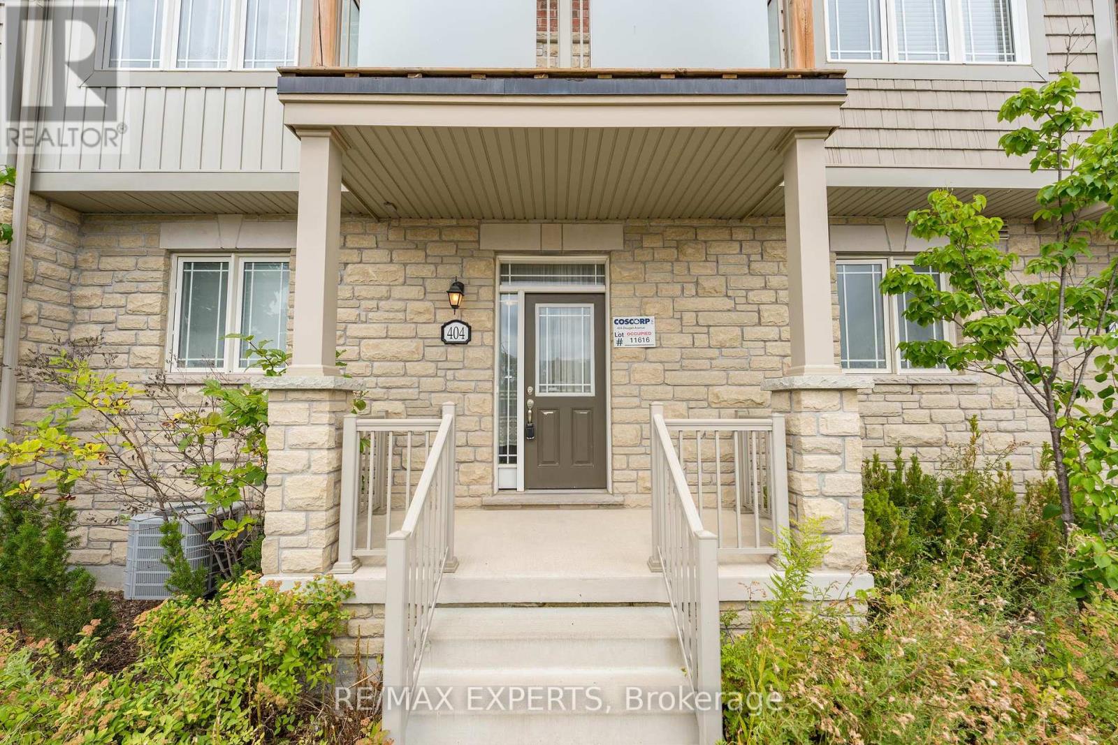 404 Dougall Avenue, Caledon, Ontario  L7C 4C9 - Photo 2 - W12690720