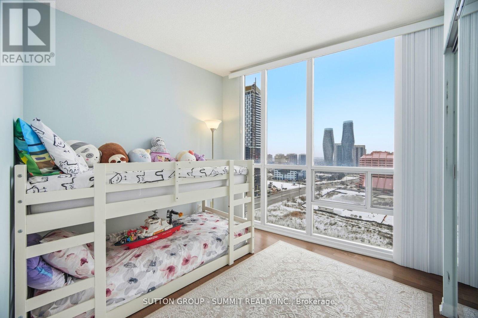 1705 - 223 Webb Drive, Mississauga, Ontario  L5B 0E8 - Photo 28 - W12690736