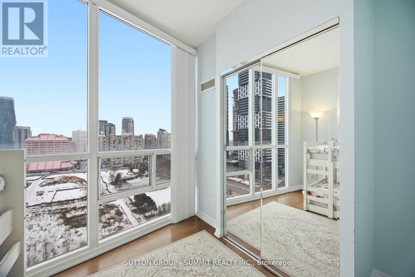 1705 - 223 Webb Drive, Mississauga, Ontario  L5B 0E8 - Photo 30 - W12690736