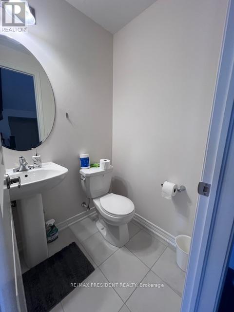 50 Beasley Grove, Hamilton, Ontario  L9G 3K9 - Photo 5 - X12690500