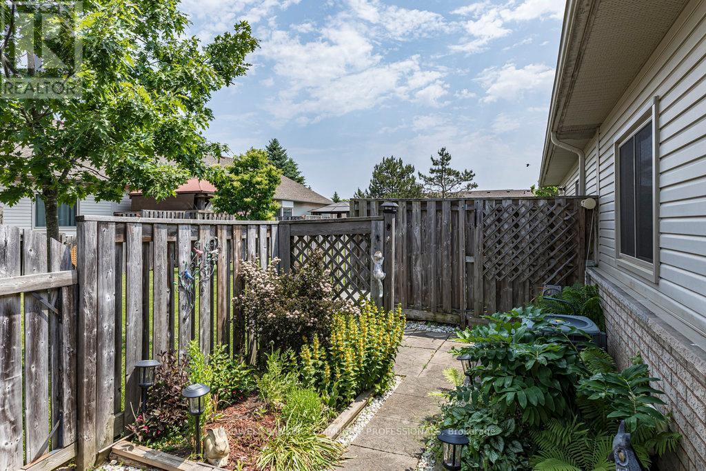 35 - 130 Southbrook Drive, Hamilton, Ontario  L0R 1C0 - Photo 44 - X12690568