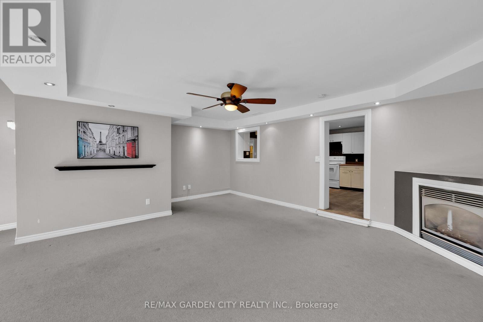 126 Mountain Road, Grimsby, Ontario  L3M 4E7 - Photo 8 - X12690582