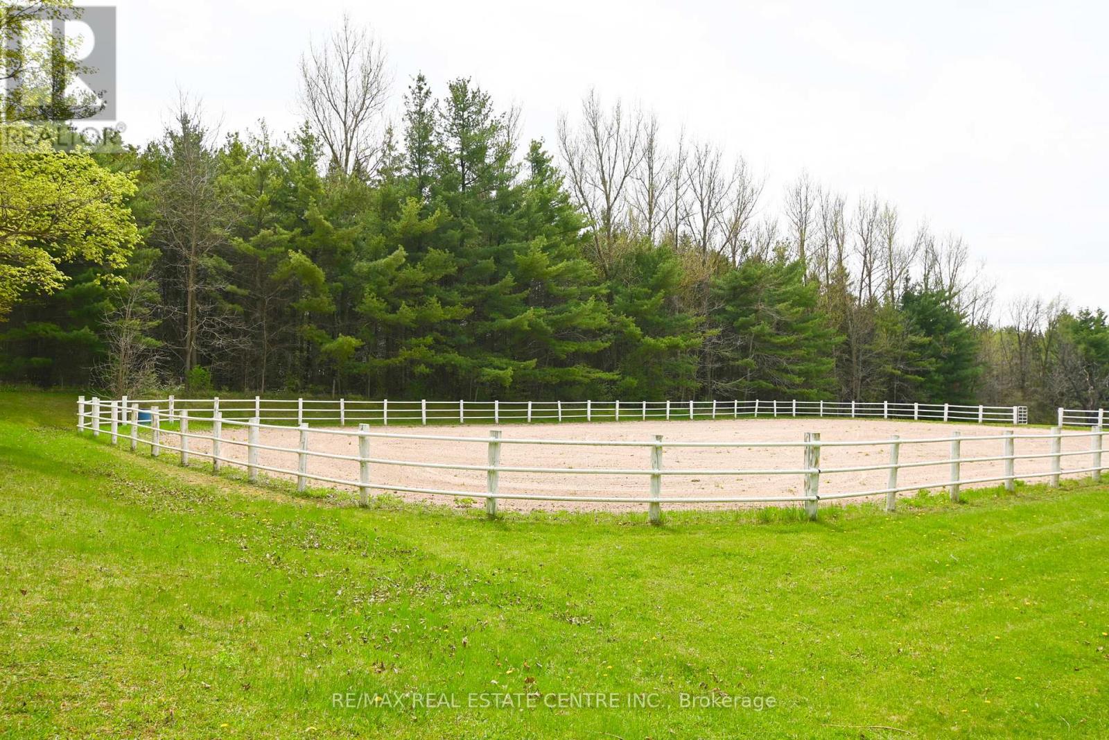 5192 Third Line, Erin, Ontario  L7J 2L8 - Photo 18 - X12690596