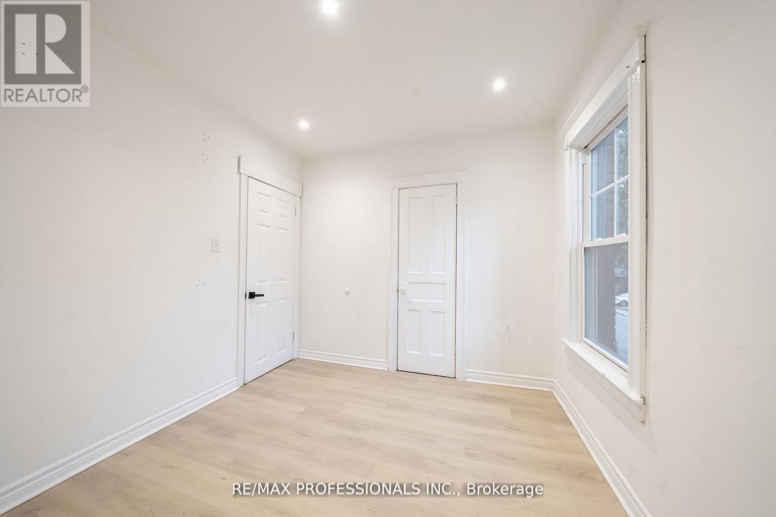 129 Balsam Avenue S, Hamilton, Ontario  L8M 3B4 - Photo 17 - X12690640