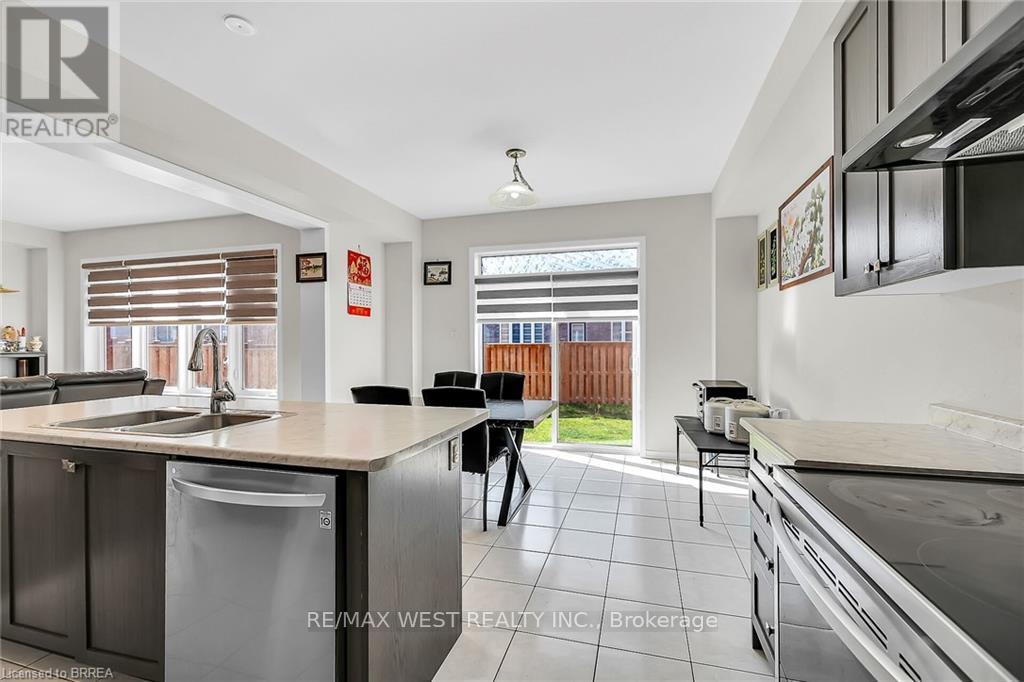 68 Cooke Avenue, Brantford, Ontario  N3T 0S1 - Photo 15 - X12690678