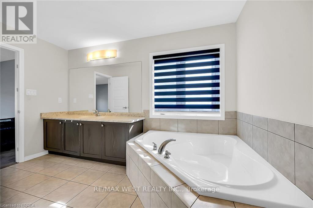 68 Cooke Avenue, Brantford, Ontario  N3T 0S1 - Photo 19 - X12690678