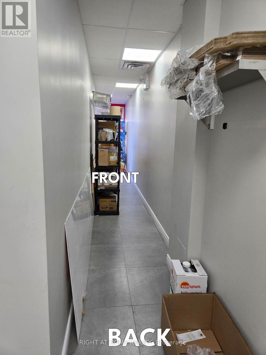 9 - 259 Queenston Road, Hamilton, Ontario  L8G 1E4 - Photo 5 - X12690698