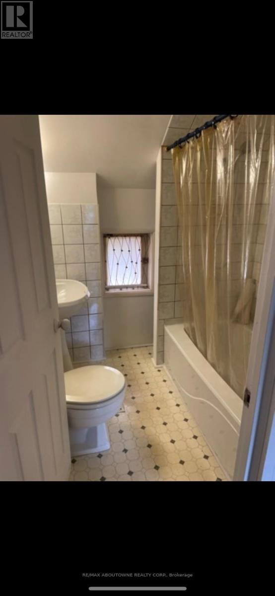 70 Wellington Street S, Hamilton, Ontario  L8N 2R1 - Photo 6 - X12690752