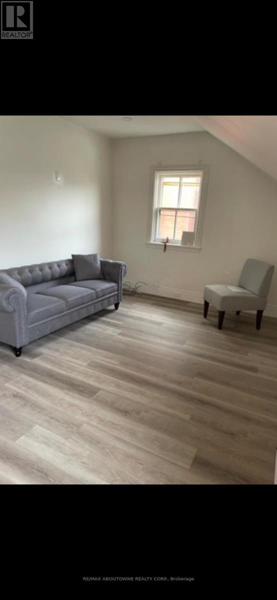 70 Wellington Street S, Hamilton, Ontario  L8N 2R1 - Photo 8 - X12690752