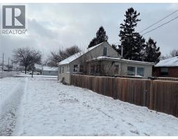 3398 BYNG, Windsor, Ontario