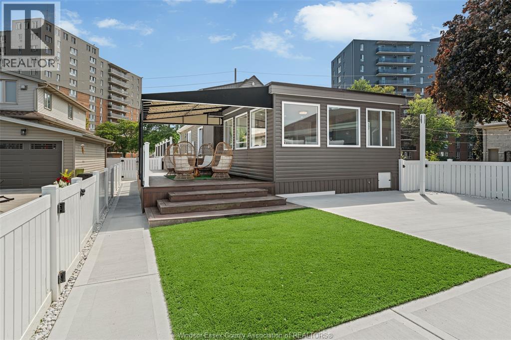 8830 Riverside Drive East, Windsor, Ontario  N8S 1G7 - Photo 9 - 26000929