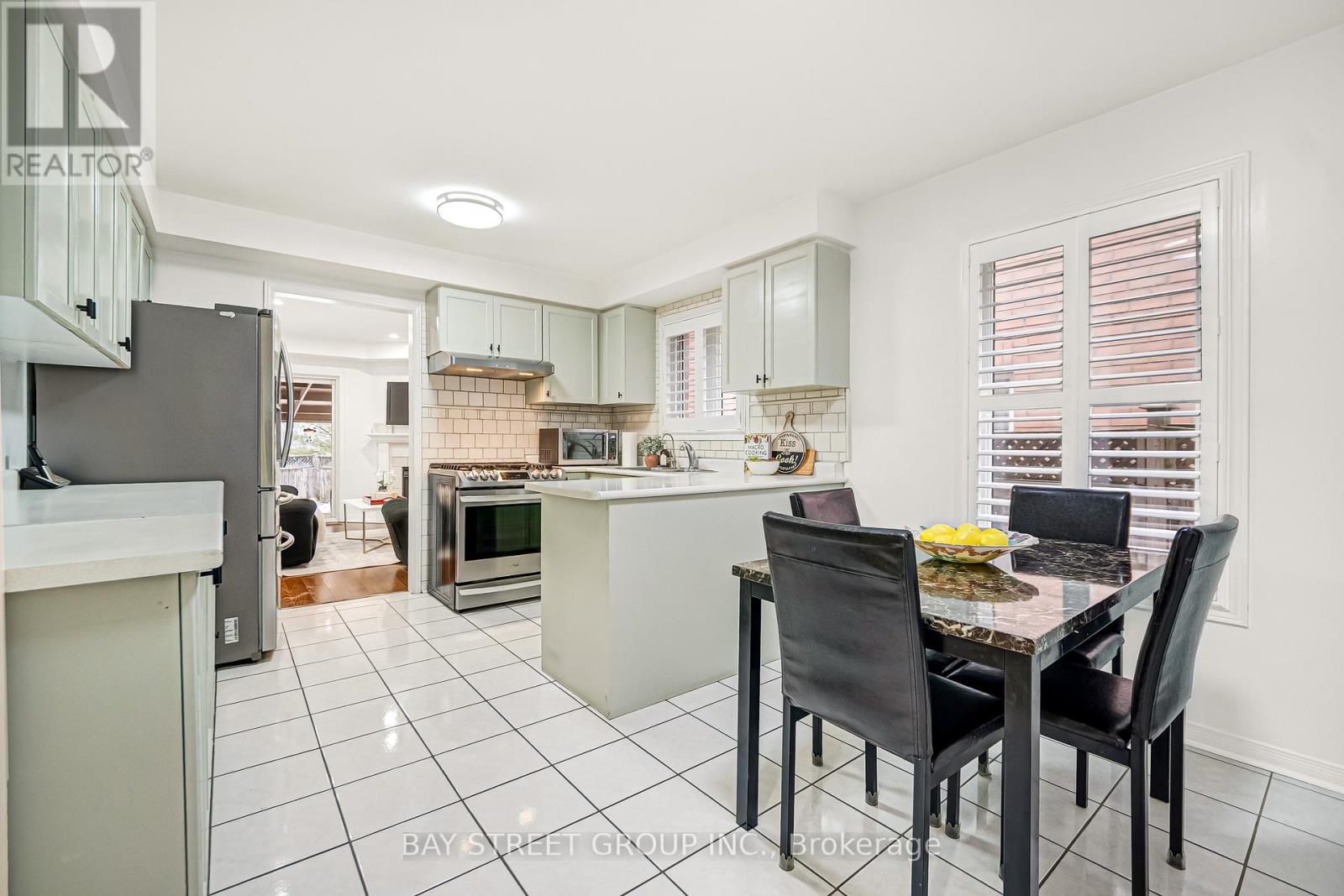 53 Brando Avenue, Markham, Ontario  L3S 4K9 - Photo 5 - N12689798