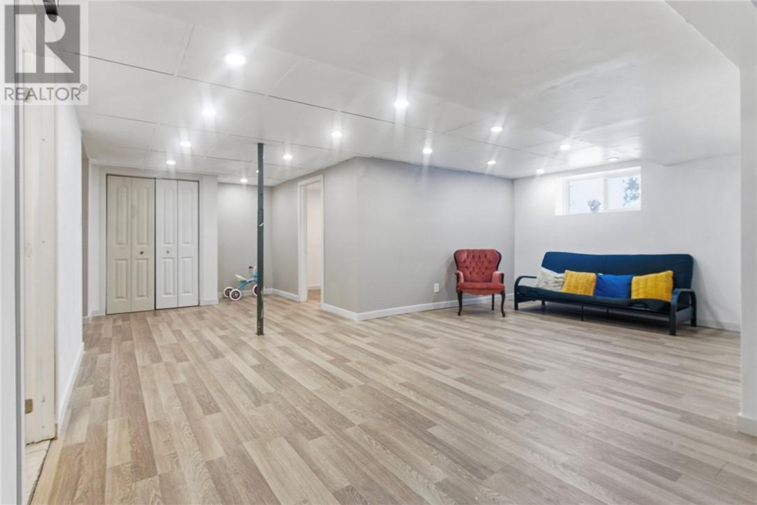 277 Notre Dame Street, Azilda, Ontario  P0M 1B0 - Photo 12 - 2126075