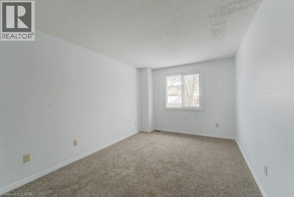 502 Misty Crescent, Kitchener, Ontario  N2B 3V6 - Photo 13 - 40798073