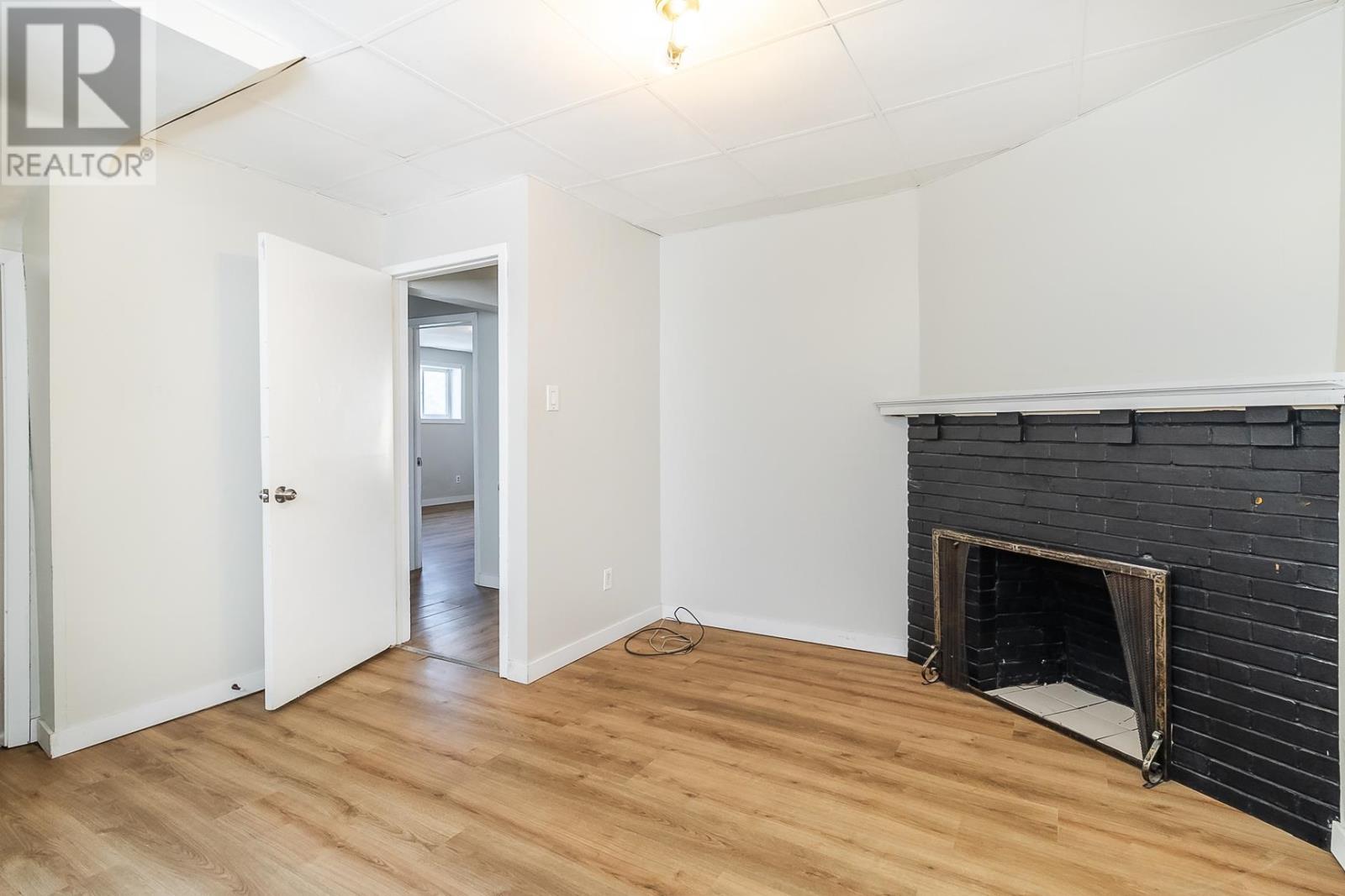 178 Pim St, Sault Ste. Marie, Ontario  P6A 3G9 - Photo 11 - SM260066