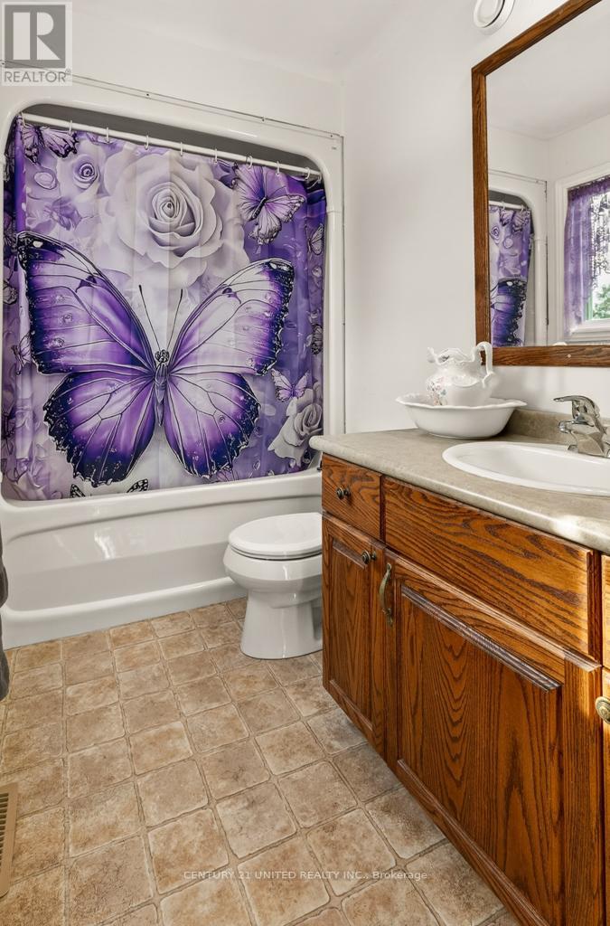 37 Southside Road, Kawartha Lakes, Ontario  K9V 0K3 - Photo 12 - X12690800