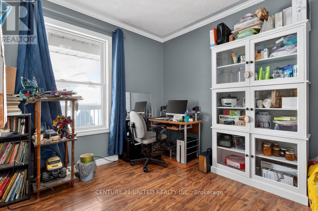 37 Southside Road, Kawartha Lakes, Ontario  K9V 0K3 - Photo 8 - X12690800