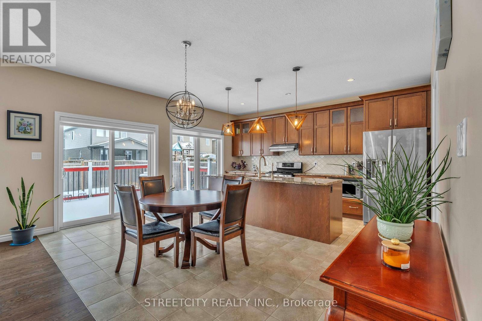 2206 Springridge Drive, London North, Ontario  N5X 0M3 - Photo 12 - X12690846