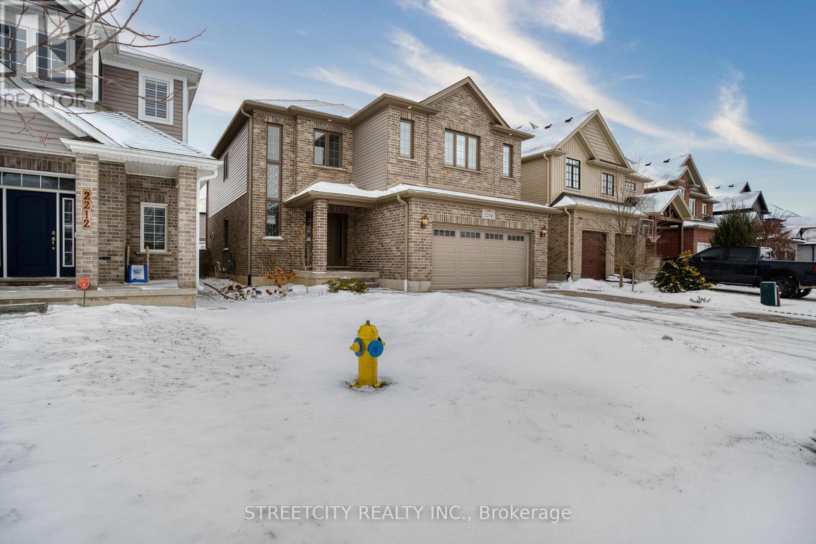 2206 Springridge Drive, London North, Ontario  N5X 0M3 - Photo 2 - X12690846