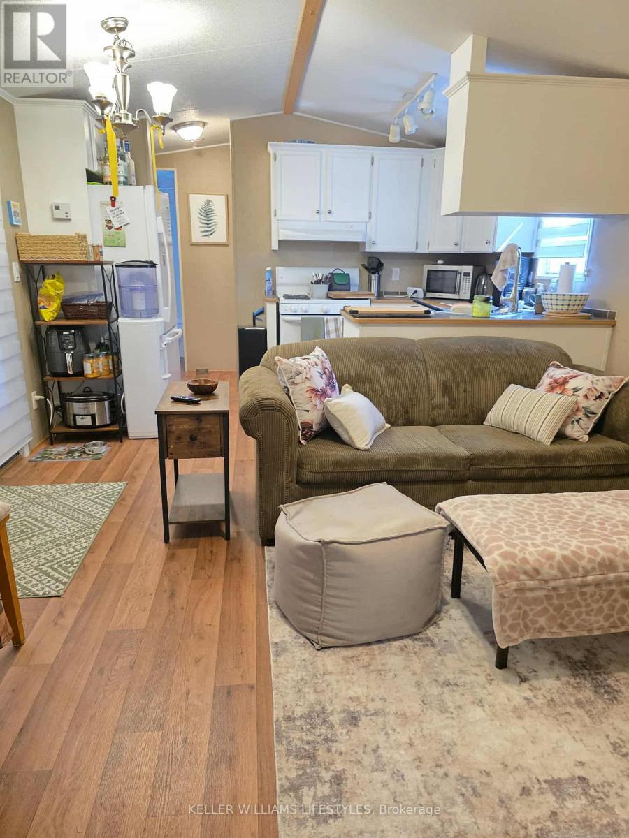 Jj22 - 9338 West Ipperwash Road, Lambton Shores, Ontario  N0N 1J2 - Photo 8 - X12690906