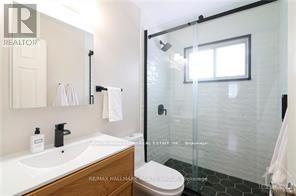 841 Balsam Drive, Ottawa, Ontario  K1E 1B8 - Photo 12 - X12690838