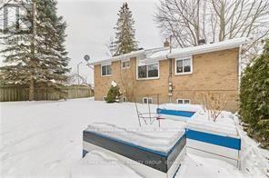 841 Balsam Drive, Ottawa, Ontario  K1E 1B8 - Photo 23 - X12690838