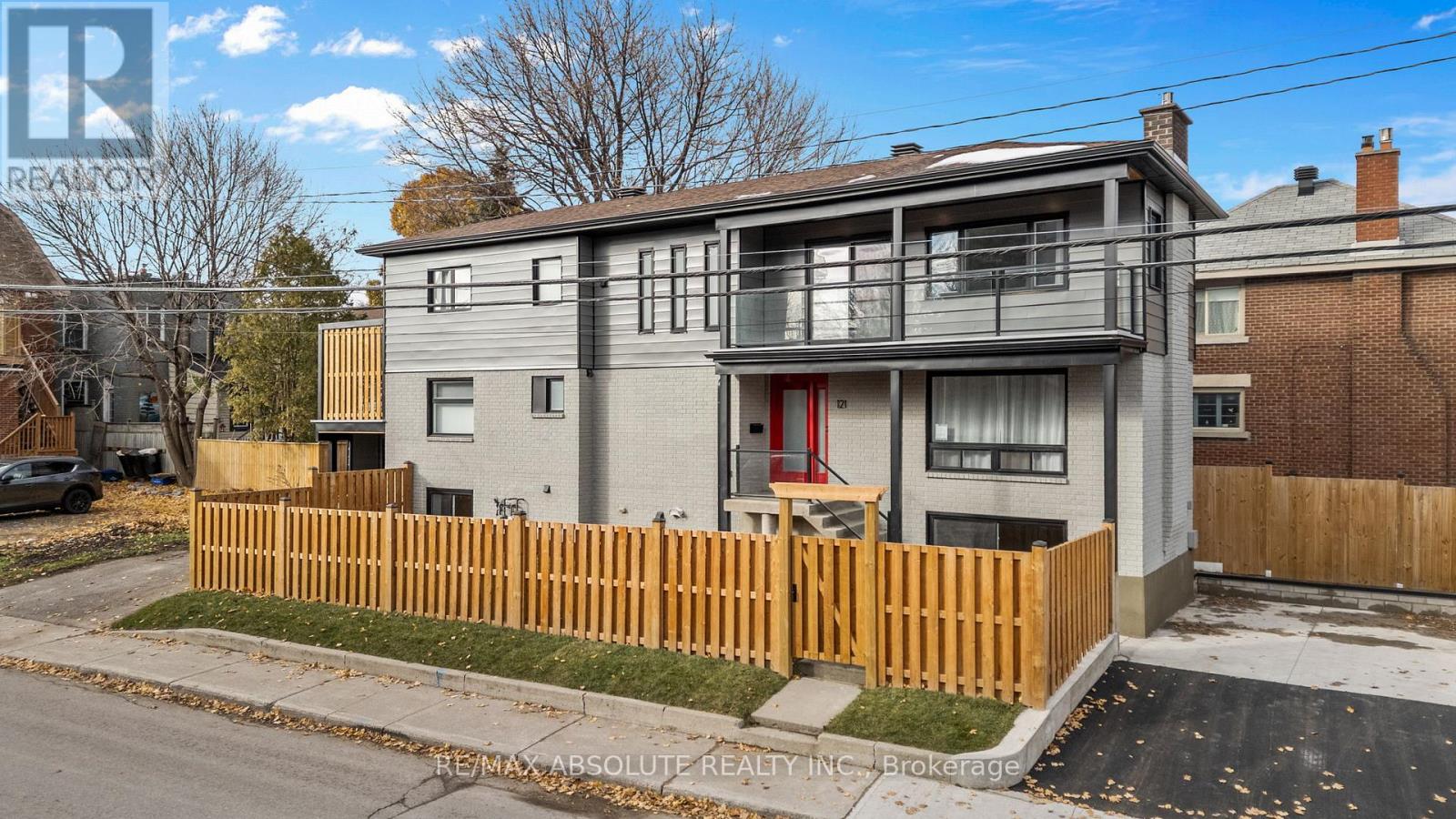 121 EVELYN AVENUE, Ottawa, Ontario