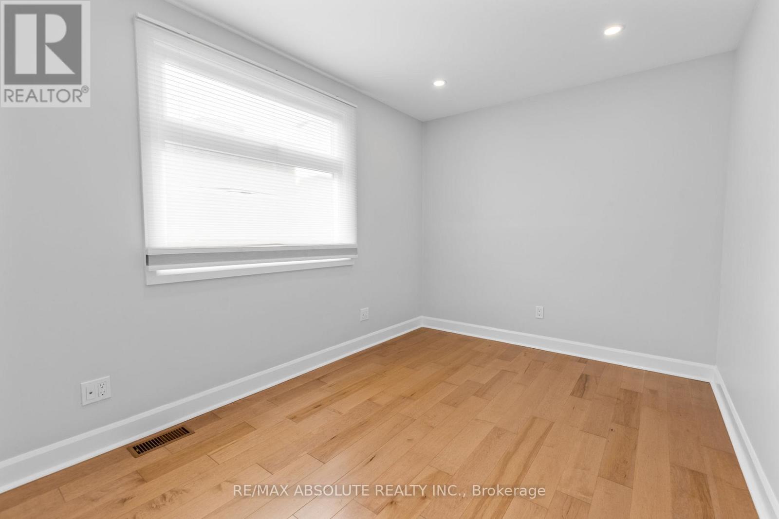 121 Evelyn Avenue, Ottawa, Ontario  K1S 5K1 - Photo 15 - X12690840