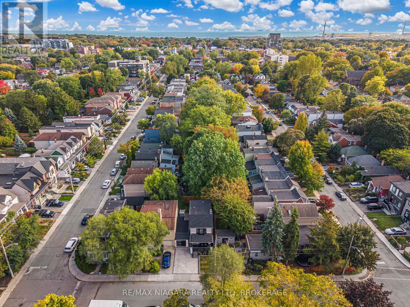 853 Sammon Avenue, Toronto, Ontario M4C 2E9 - Photo 45 - E12690856