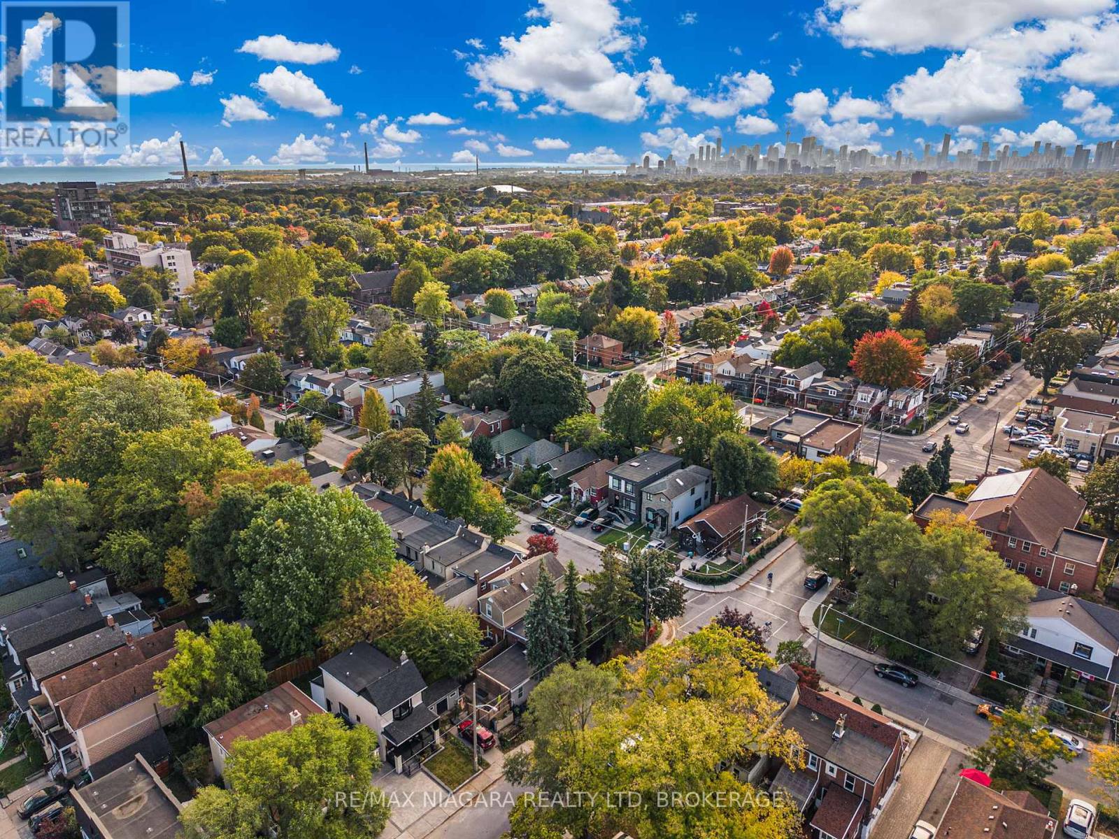 853 Sammon Avenue, Toronto, Ontario M4C 2E9 - Photo 46 - E12690856