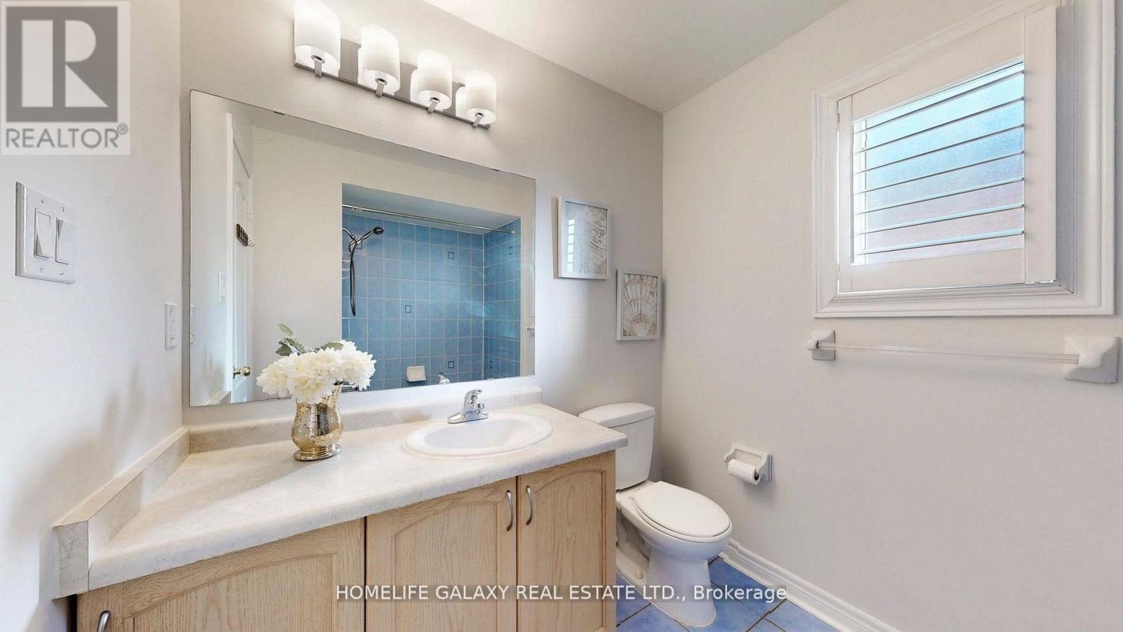 302 Redstone Road, Richmond Hill, Ontario  L4S 2V6 - Photo 24 - N12690366