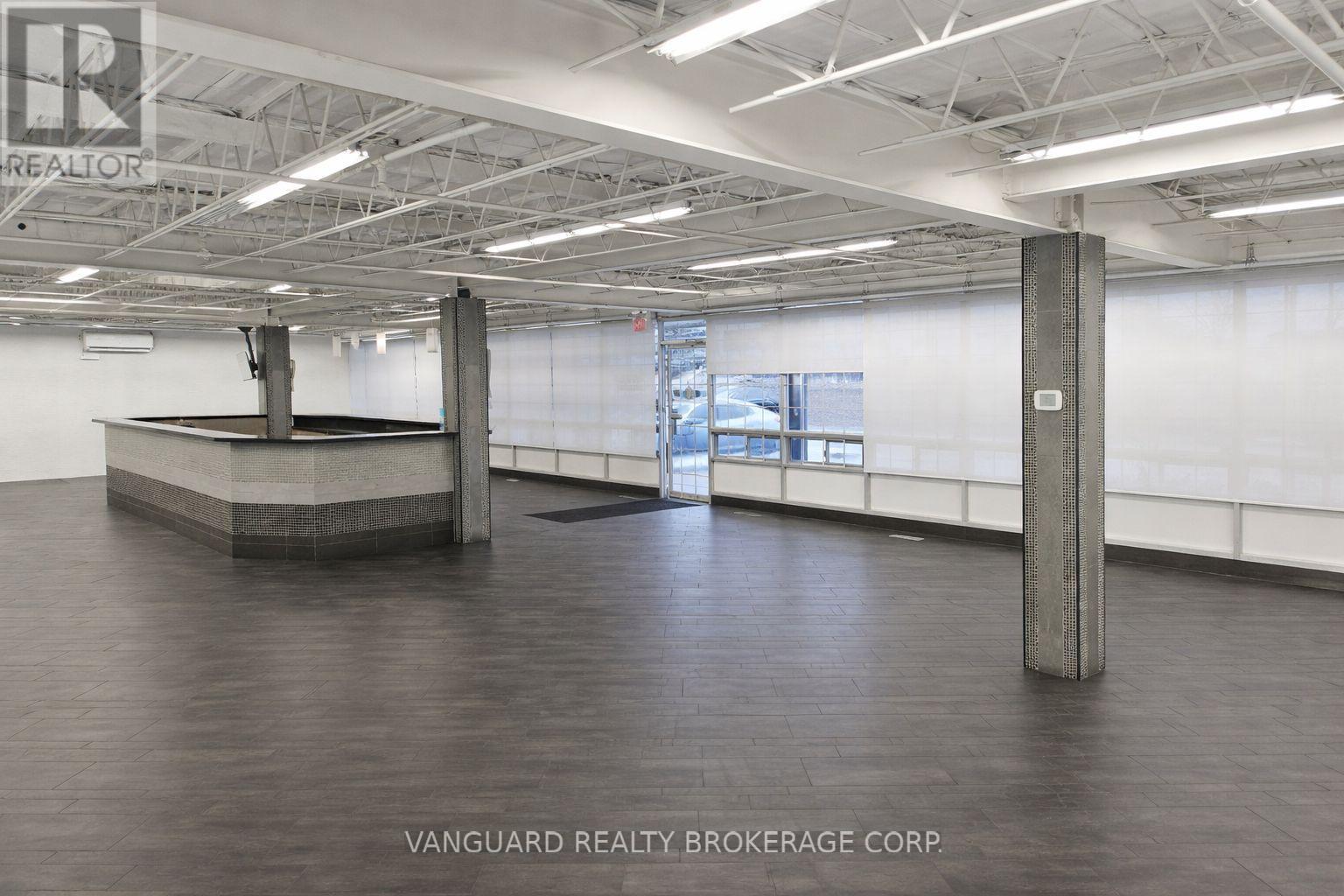 4 - 78 Signet Drive, Toronto, Ontario  M9L 1T2 - Photo 18 - W12640628