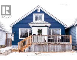 2334 Highland, Windsor, Ontario