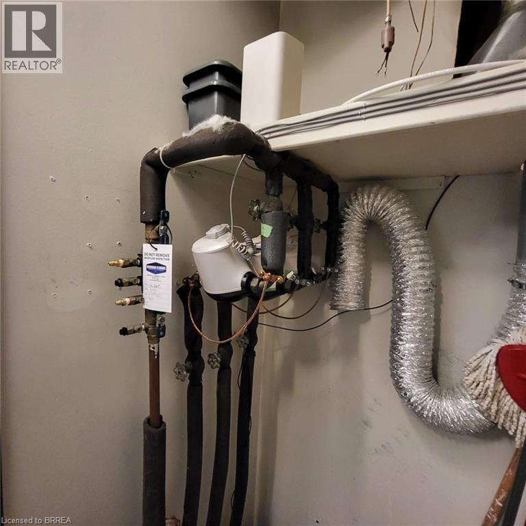 325 Fairview Drive, Brantford, Ontario  N3R 2X3 - Photo 9 - 40796179