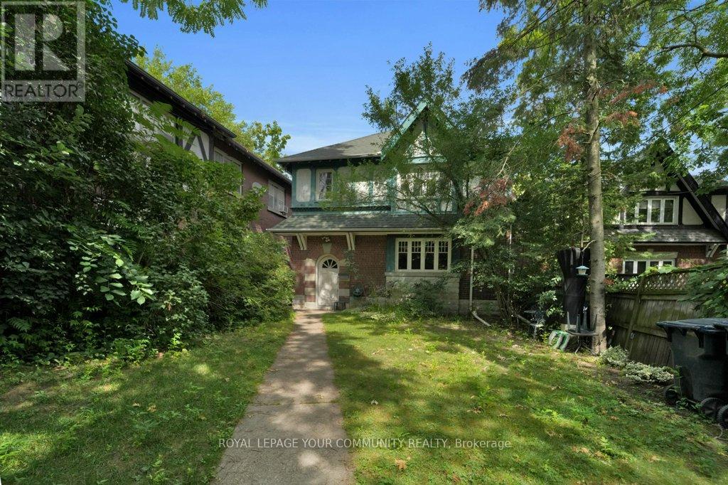 390 DAVENPORT ROAD, Toronto, Ontario