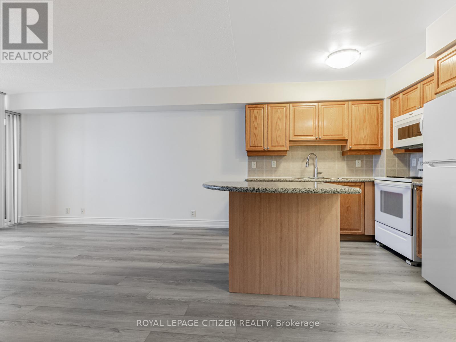 <div class="slider-price">$2,500 Monthly</div><p>2128 - 80 Harrison Garden Boulevard, Toronto, Ontario</p>