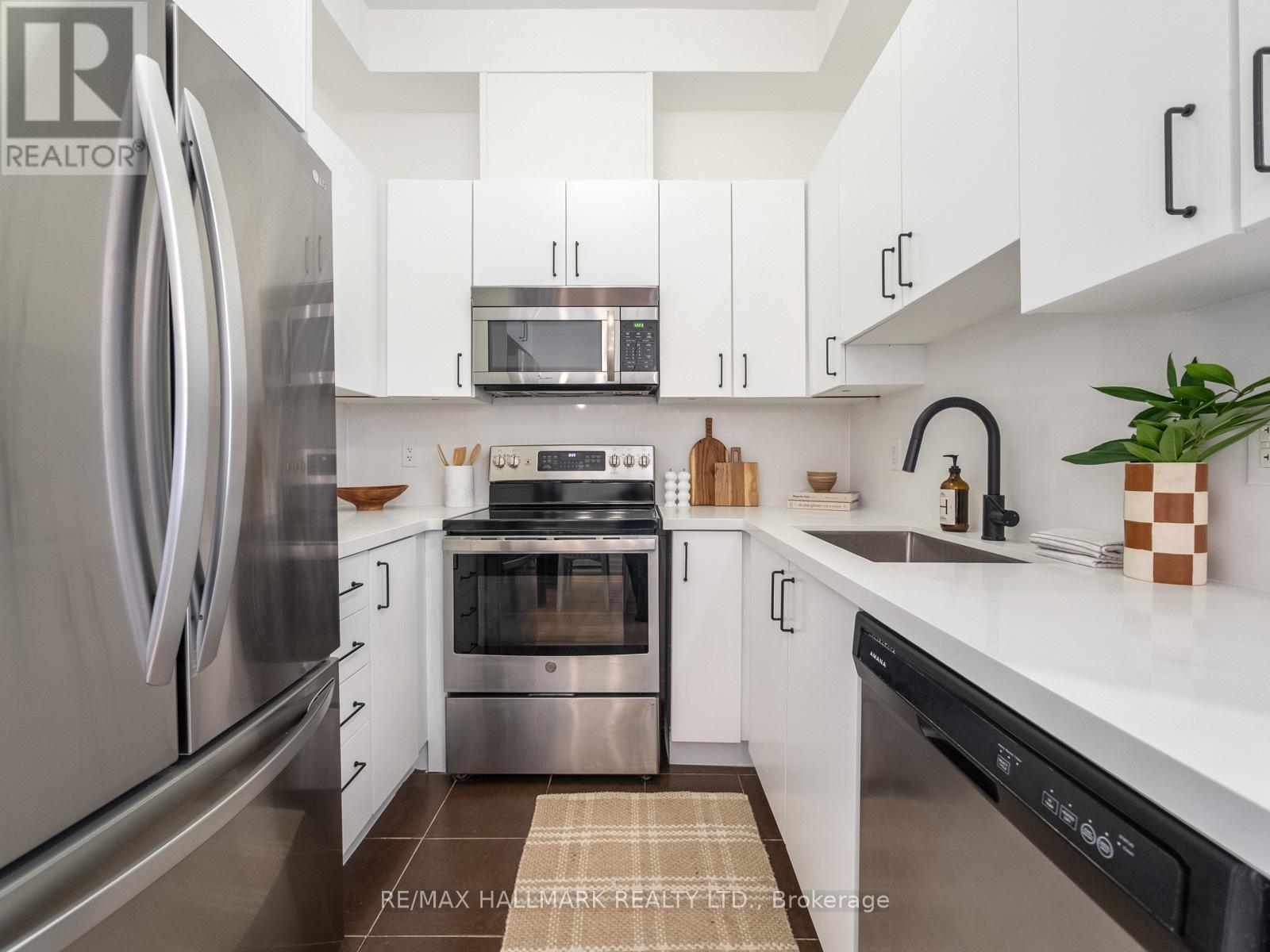 443d Queen Street E, Toronto, Ontario  M5A 1T6 - Photo 14 - C12690924