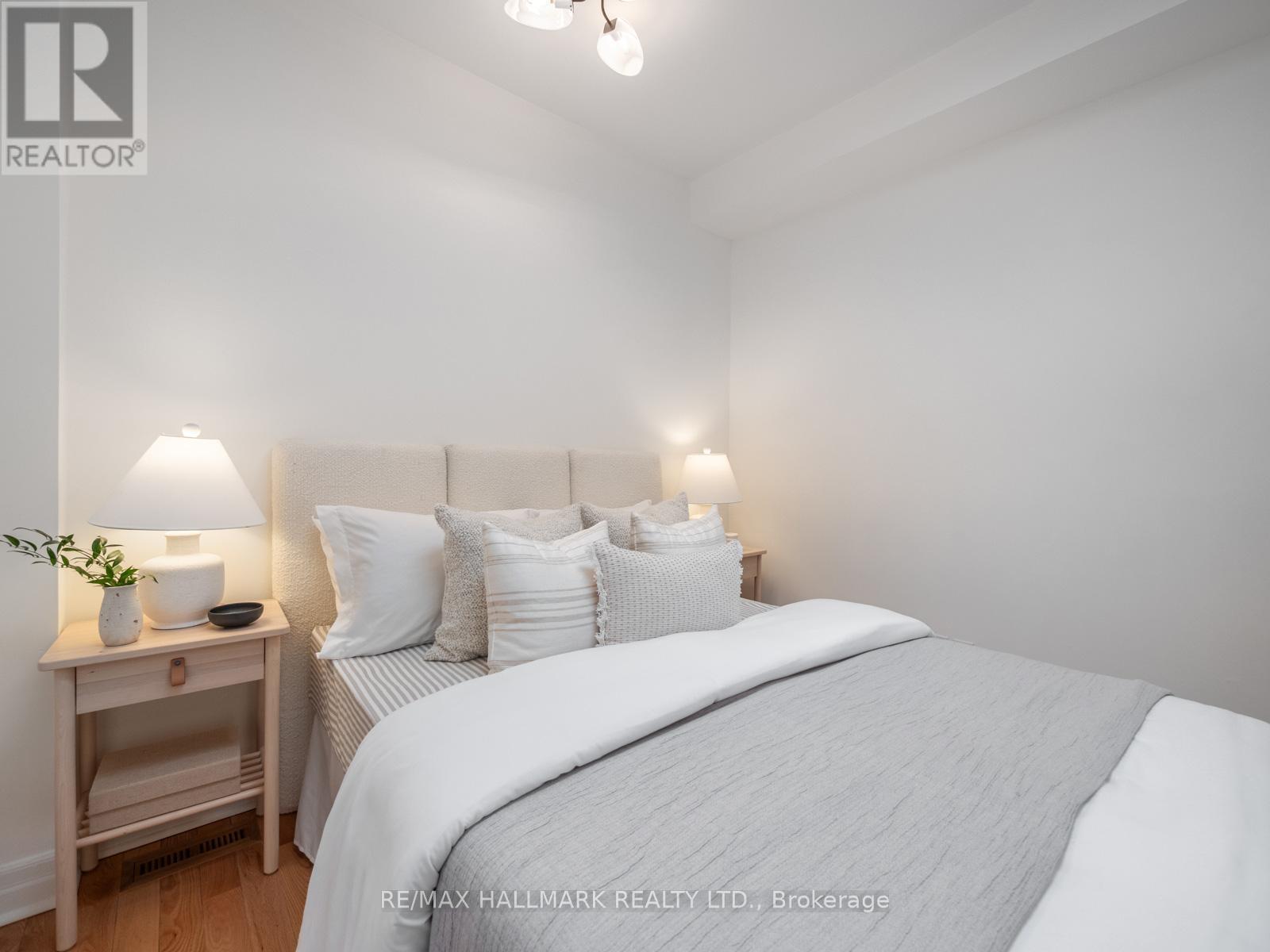 443d Queen Street E, Toronto, Ontario  M5A 1T6 - Photo 32 - C12690924