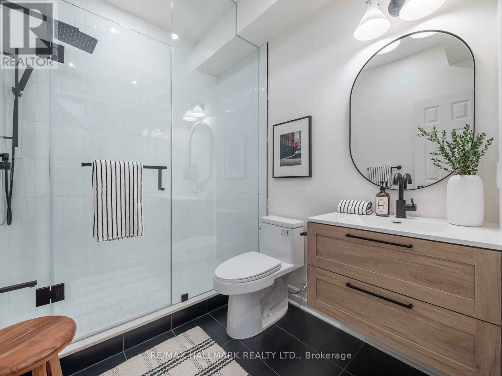 443d Queen Street E, Toronto, Ontario  M5A 1T6 - Photo 33 - C12690924