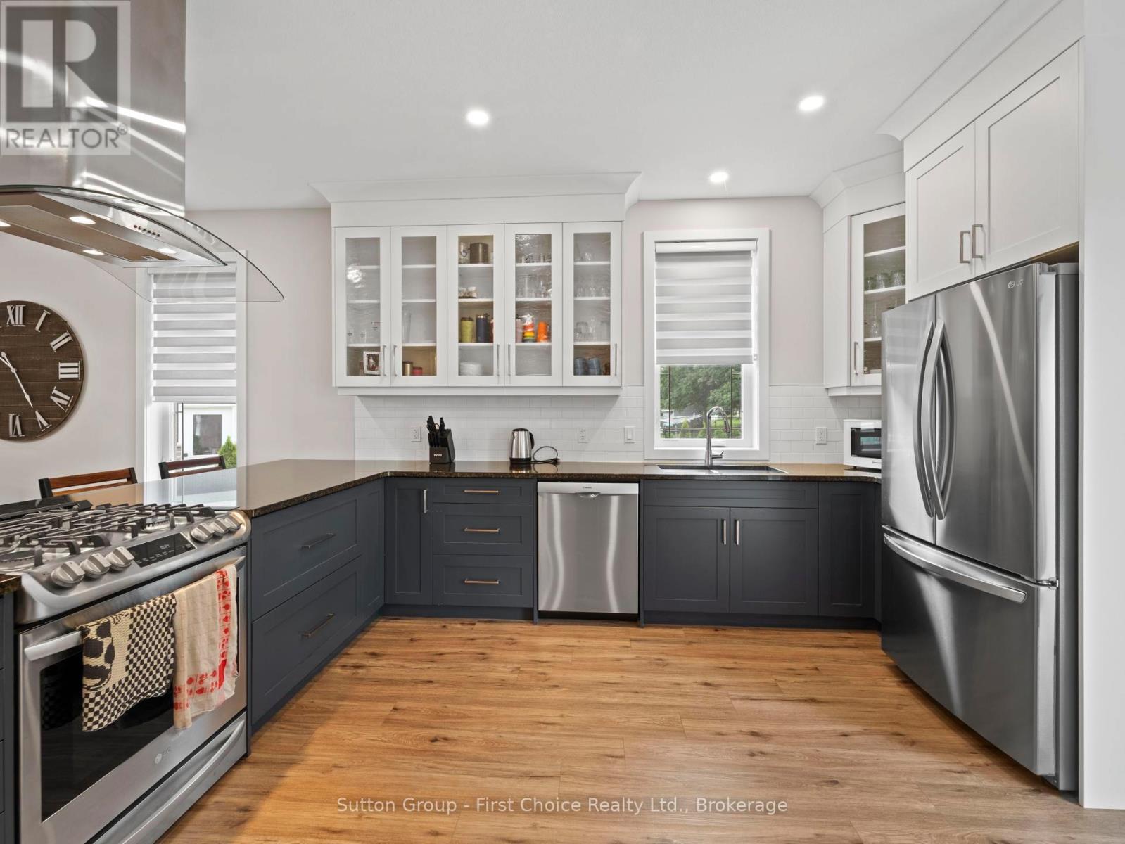 34 Yost Court, Perth East, Ontario N0K 1M0 - Photo 15 - X12318923